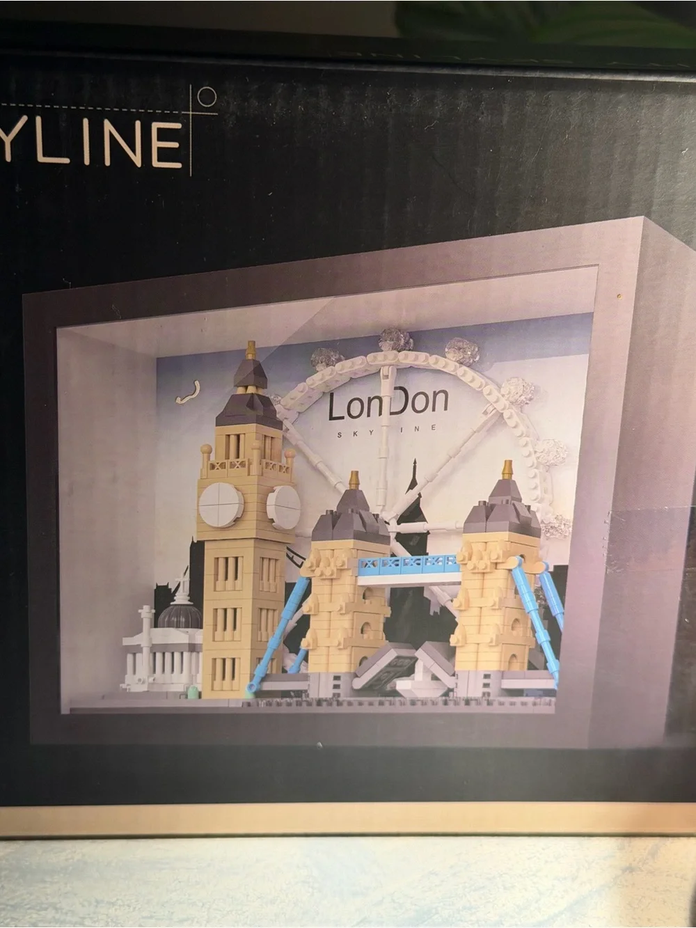 CITY-SKYLINE London Landmark Shadowbox Building Set! New